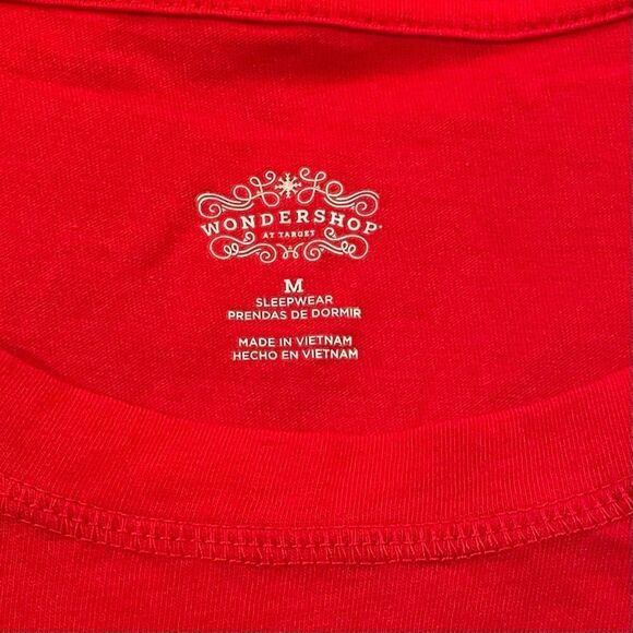 NWT Wondershop Size Medium Red “Lady Doe” Long Sleeve Christmas Tee - Picture 4 of 5